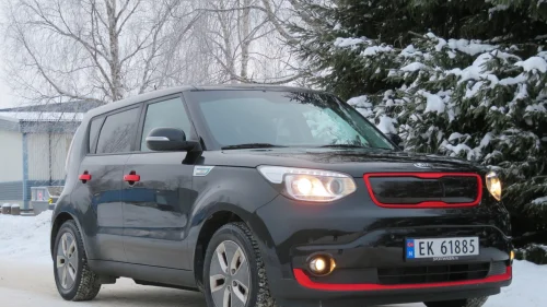 KIA SOUL EXCLUSIVE.EN EIER.EU-OK-27.NY I NORGE.2 KABLER.INNB.