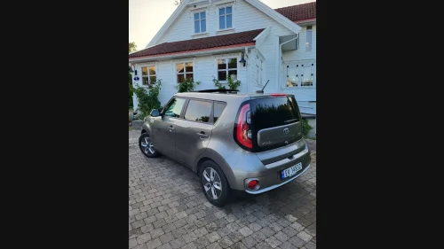 KIA SOUL Exclusive 81,4 KW 250 km Glasstak Skinn