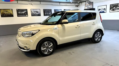 KIA SOUL e Skinn Navi Carplay Kamera Pano Krok