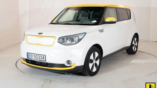 KIA SOUL 30 KWH 111 HK SKINN NAVI KAMERA LED PARKASSIST