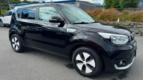 KIA SOUL 33 KWt/Exclusive/SKINN/NAVI/PANO/CARPLAY/KAM/EU28/S+V++