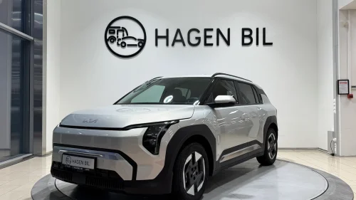 KIA EV3 LR / EXCLUSIVE / IVORY SILVER MET / NORSK BIL / 8XALU /