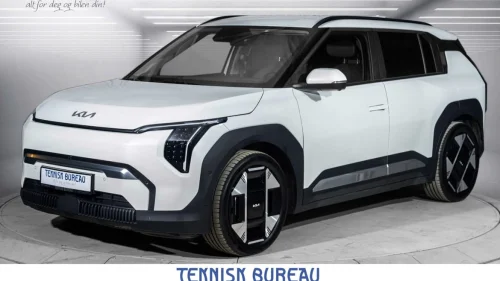 KIA EV3 Exclusive+ L. Range Skinn, Soltak, Navi, Harman, Demo