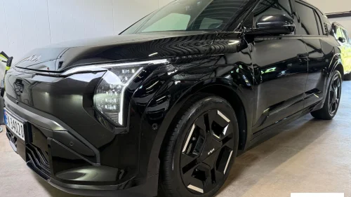 KIA EV3 GT-LINE- S/V HJUL- NAVI- TAKLUKE- HUD- LEV KLAR NÅ !!!