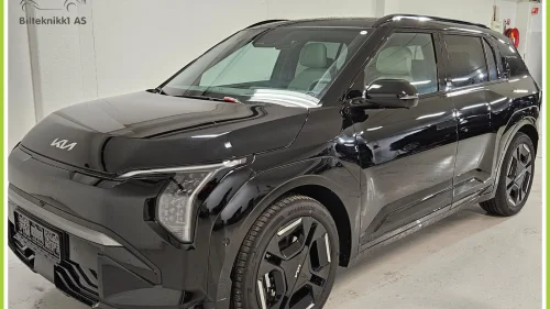 KIA EV3 LR 81 Kwh GT LINE Panorama Vinterhjul ACC HUD Harman K
