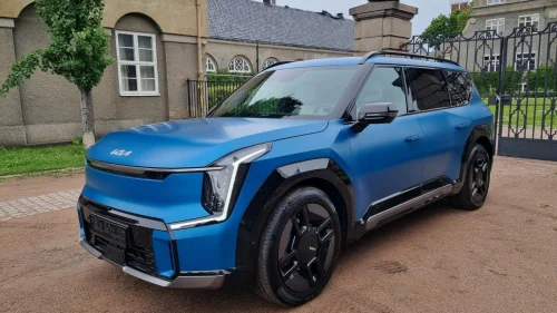 KIA EV9 GT-LINE Launch Edition/ AWD / 6-SETER / HUD / MERIDIAN