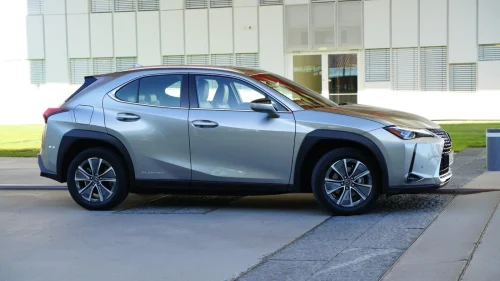 LEXUS UX300E |Luxury|Ventilerte seter|HUD|360 kamera|Ny service!