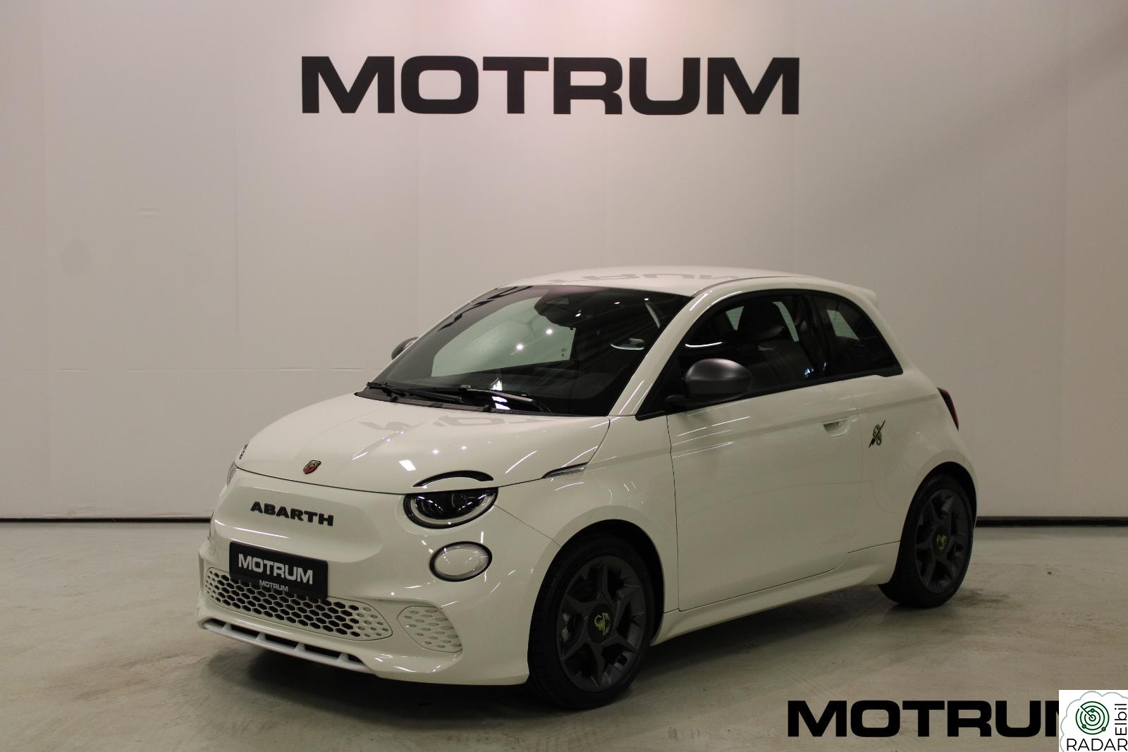 ABARTH 500 Abarth e 155 hk m/ Sportsseter Cruise Isofix Bluetooth