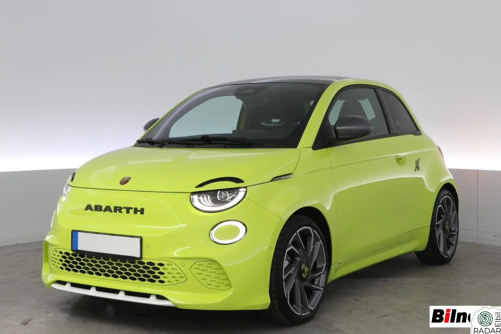 FIAT 500 e 42kWh Scopionissima // Kamera // S+V // 5 års garanti