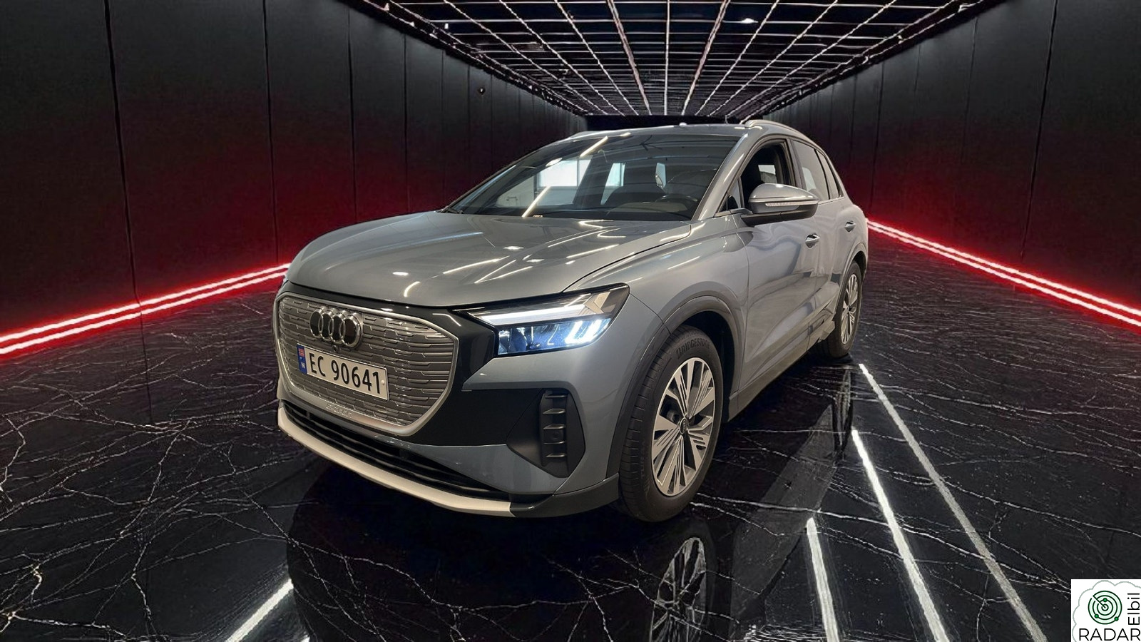 AUDI Q4 50 E TRON 50 QUATTRO ADVANCED BUSINESS+LAV KM+KROK+ACC+