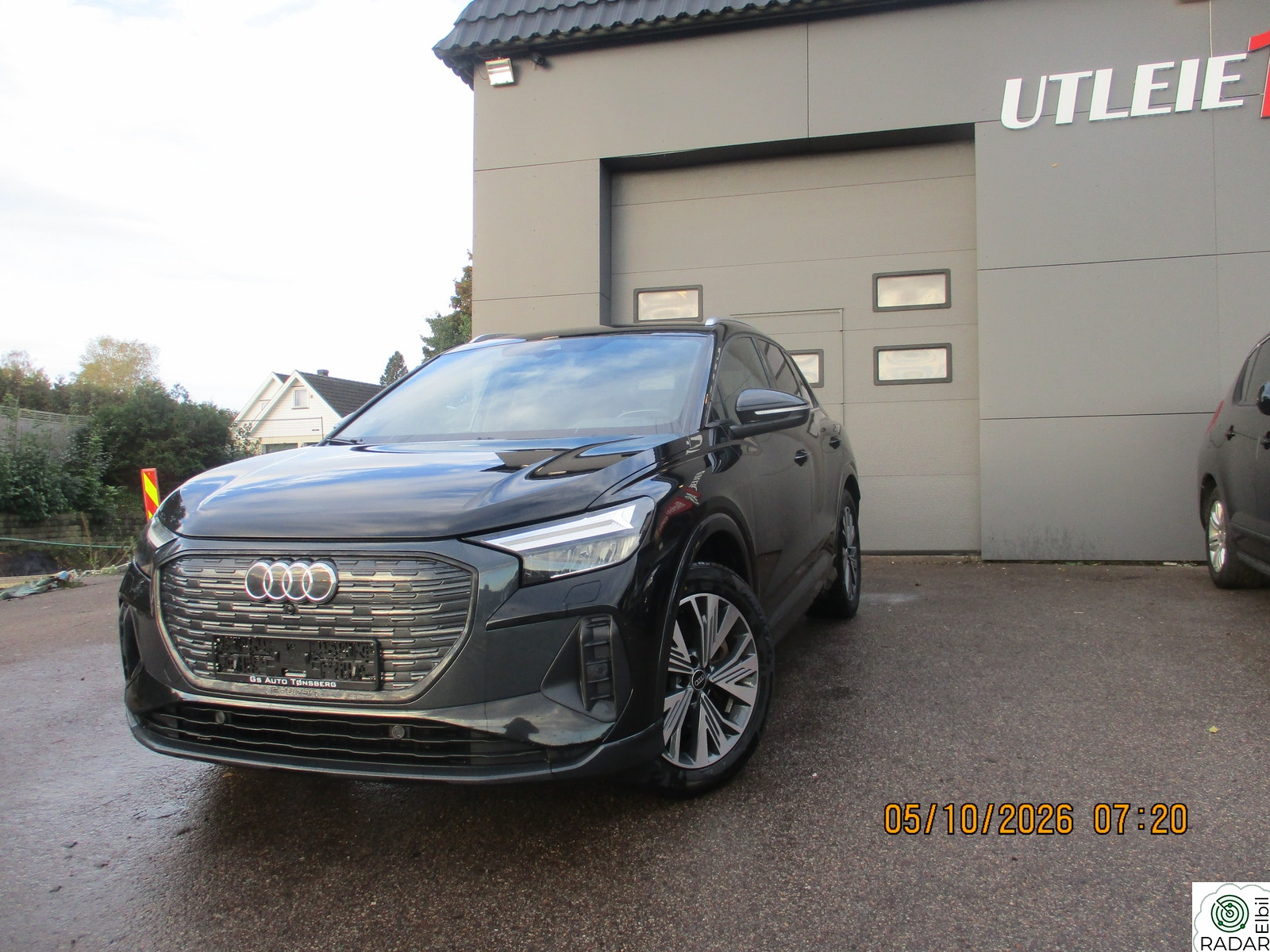 AUDI Q4 50 E TRON 50 quattro Adv. Business edition