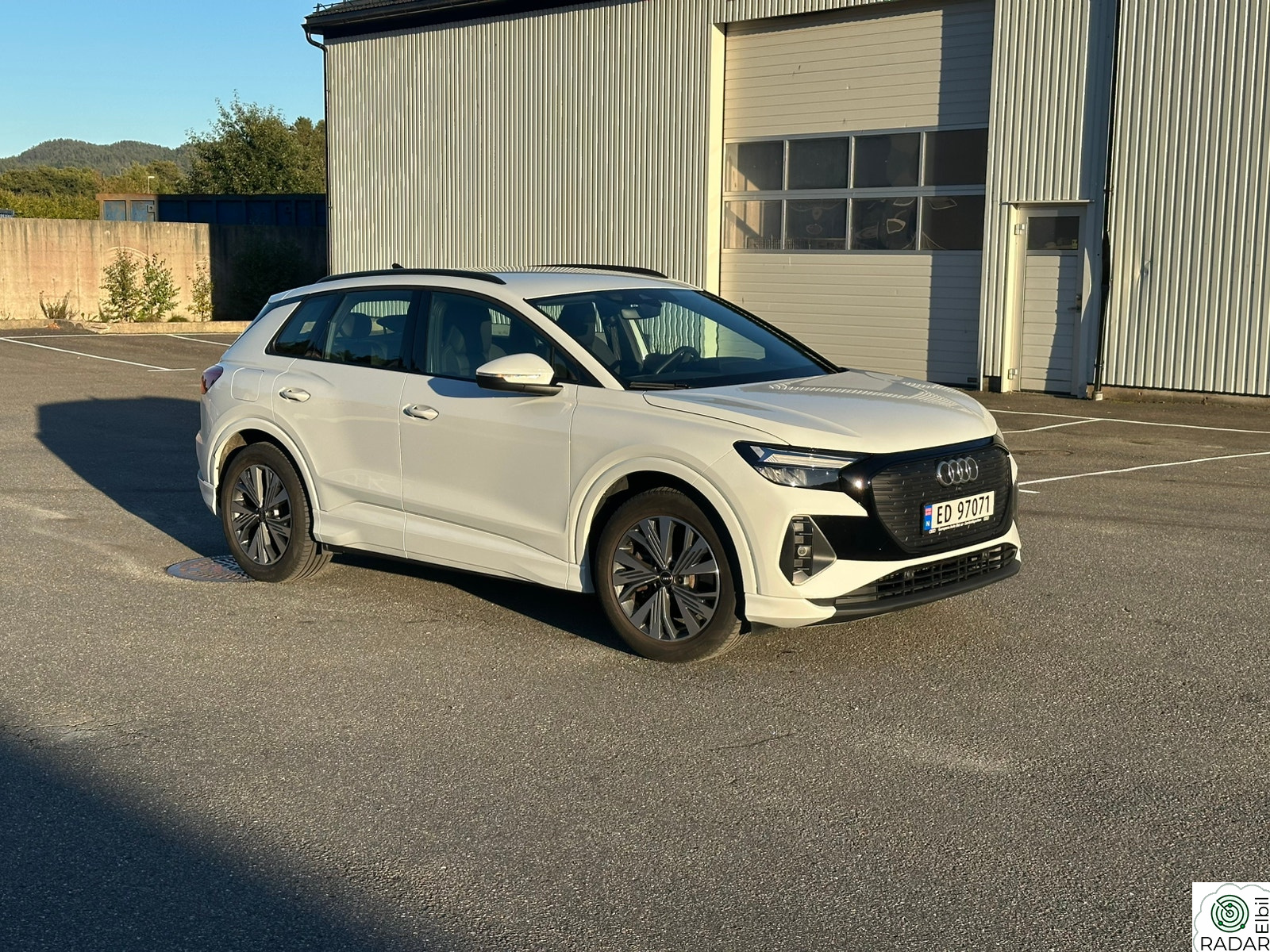 AUDI Q4 40 E TRON 40 buisness pluss