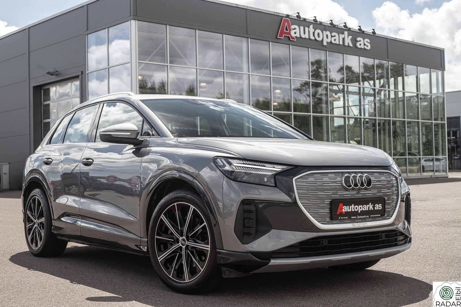 AUDI Q4 50 E TRON 50 QUATTRO/SKINN/HUD/SONOS/KEYLESS/H.FESTE/360 KAMERA++