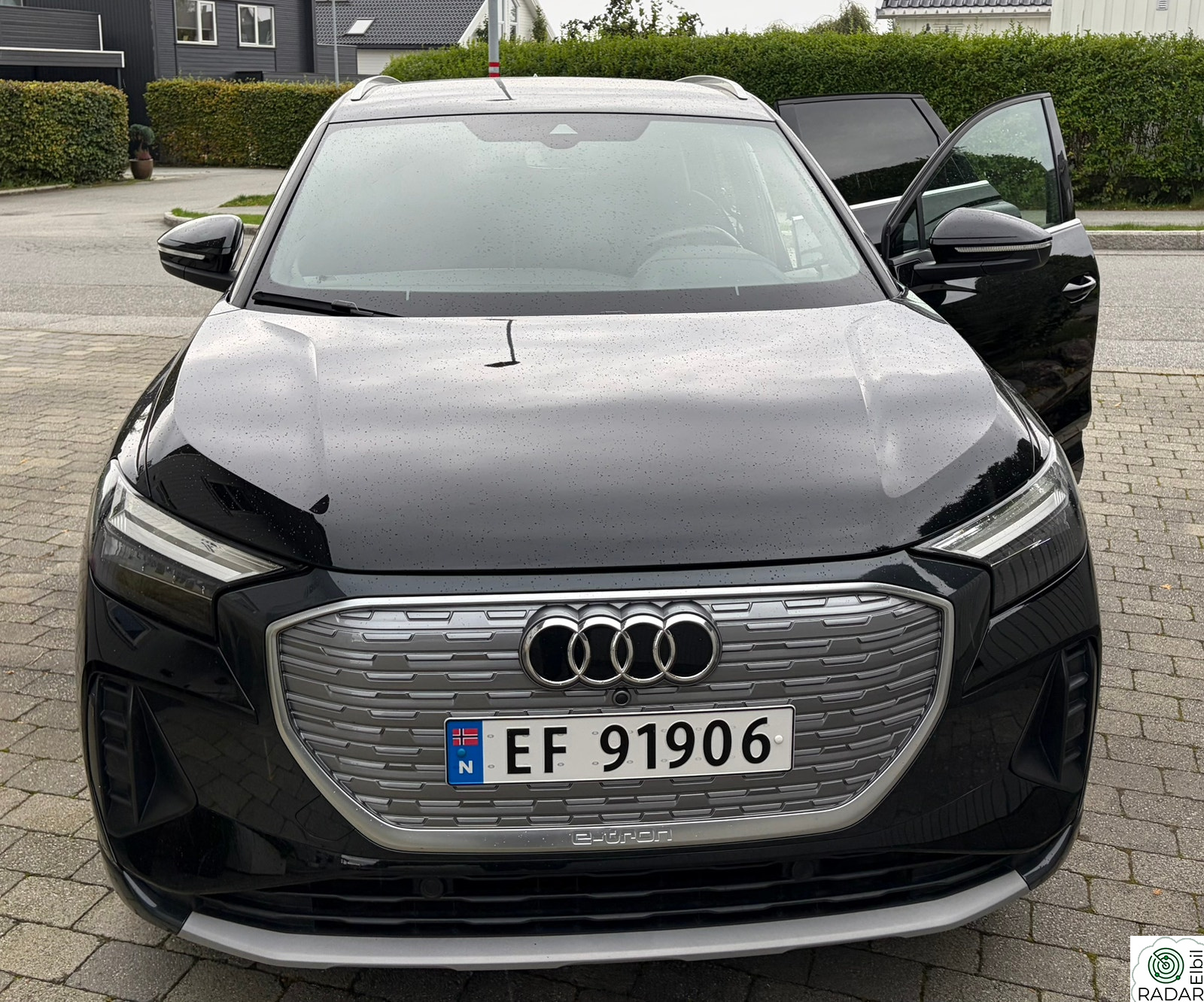 AUDI Q4 50 E TRON 50 quattro Adv. Business plus