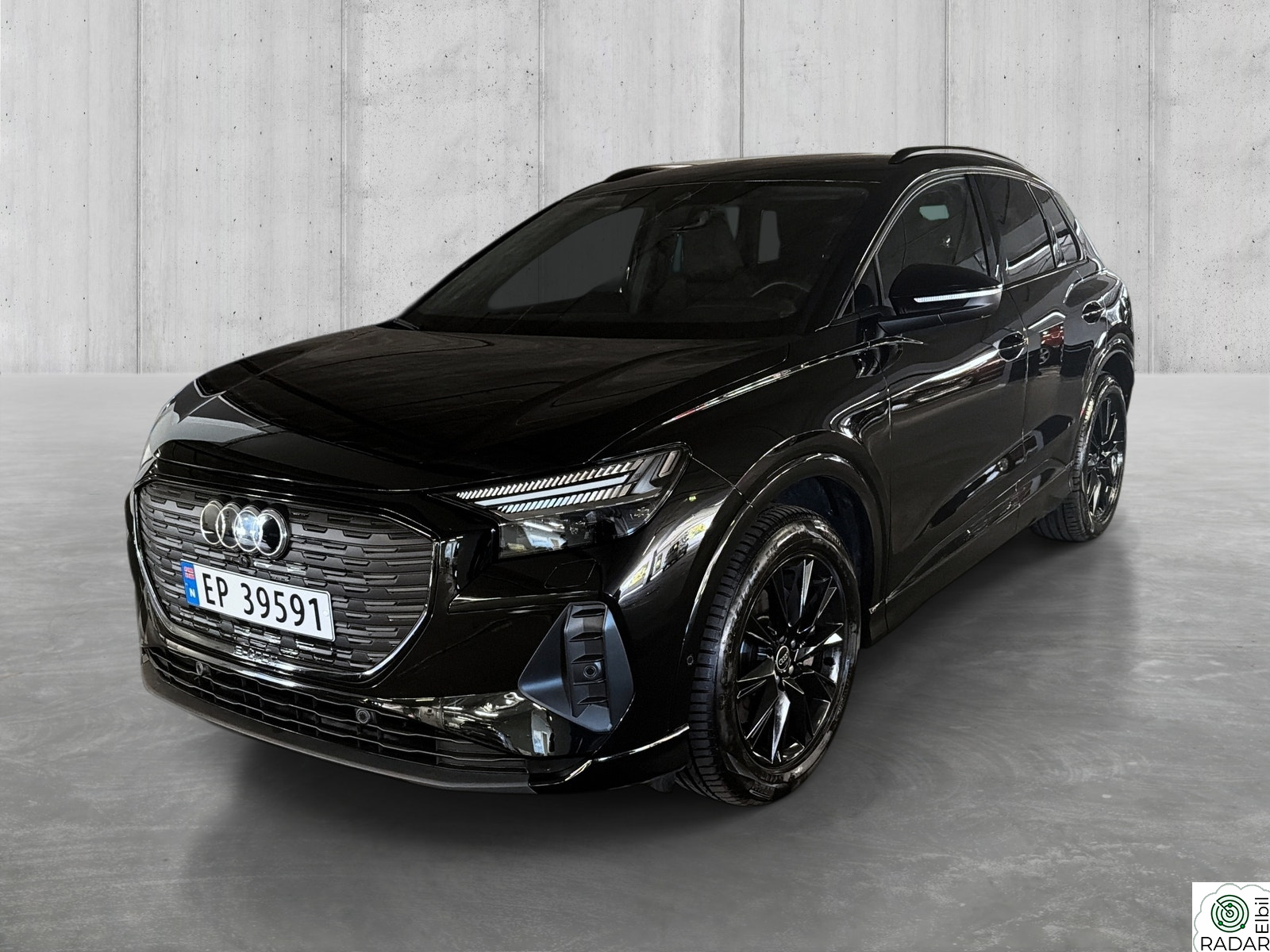 AUDI Q4 55 e-tron 55 quattro Edition Pro