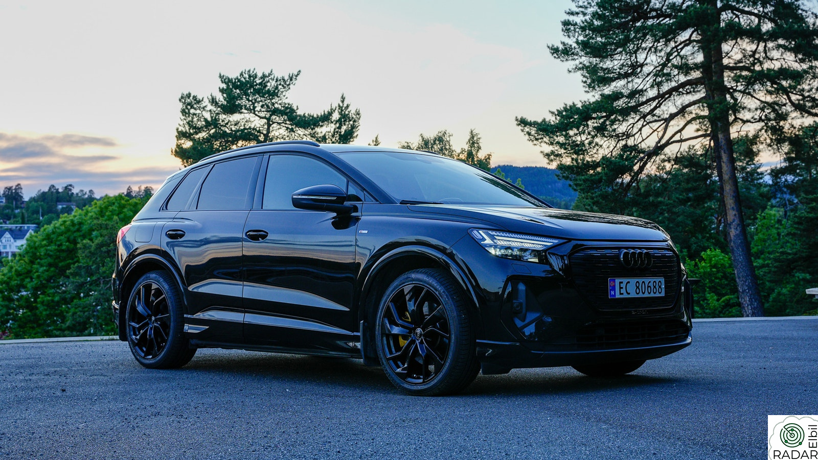 AUDI Q4 40 E TRON 40 / S-Line utv/innv/Matrix/Rygg/Krok