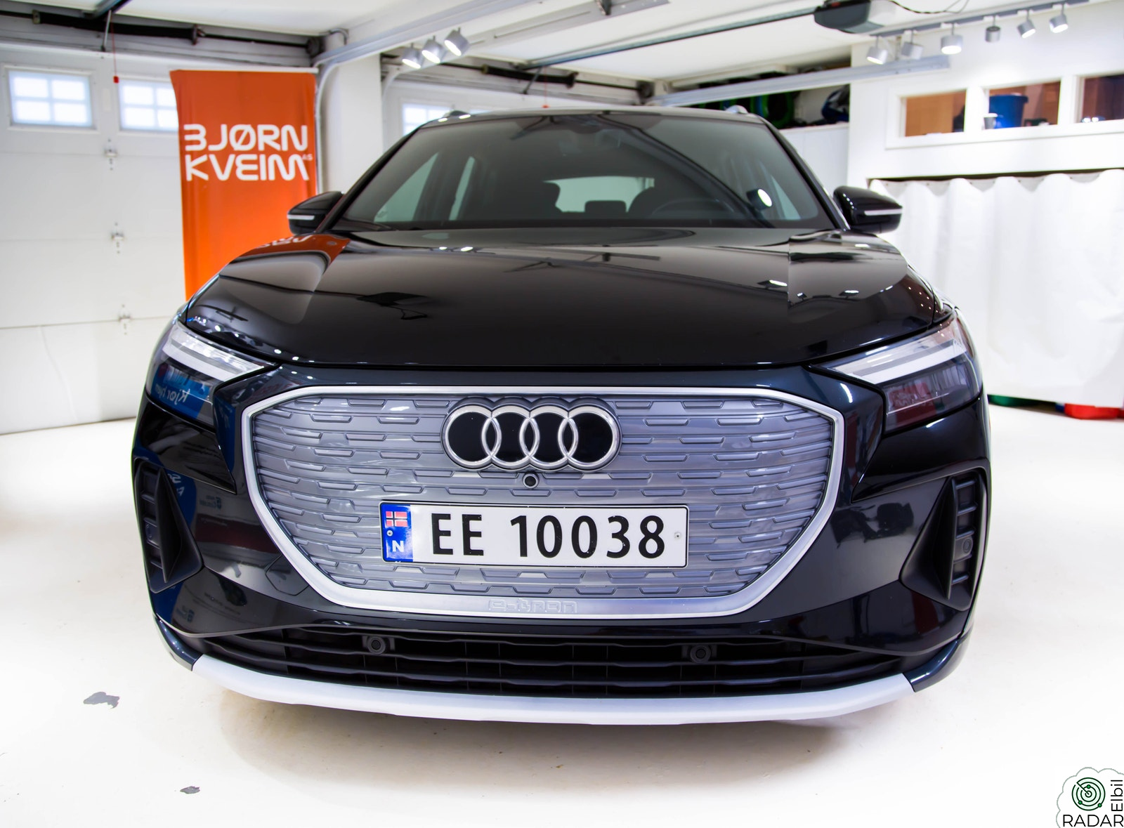 AUDI Q4 50 E TRON 50 quattro Adv. Business plus/Acc/Krok/Sonos