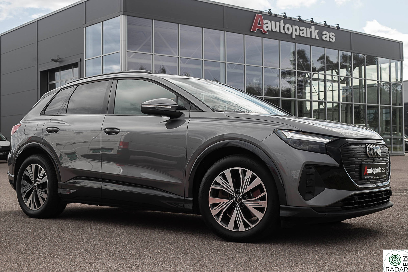 AUDI Q4 45 E TRON 45QUATTRO/S-LINE/SKINN/SPORTSETER/KEYLESS/KROK/NORSK