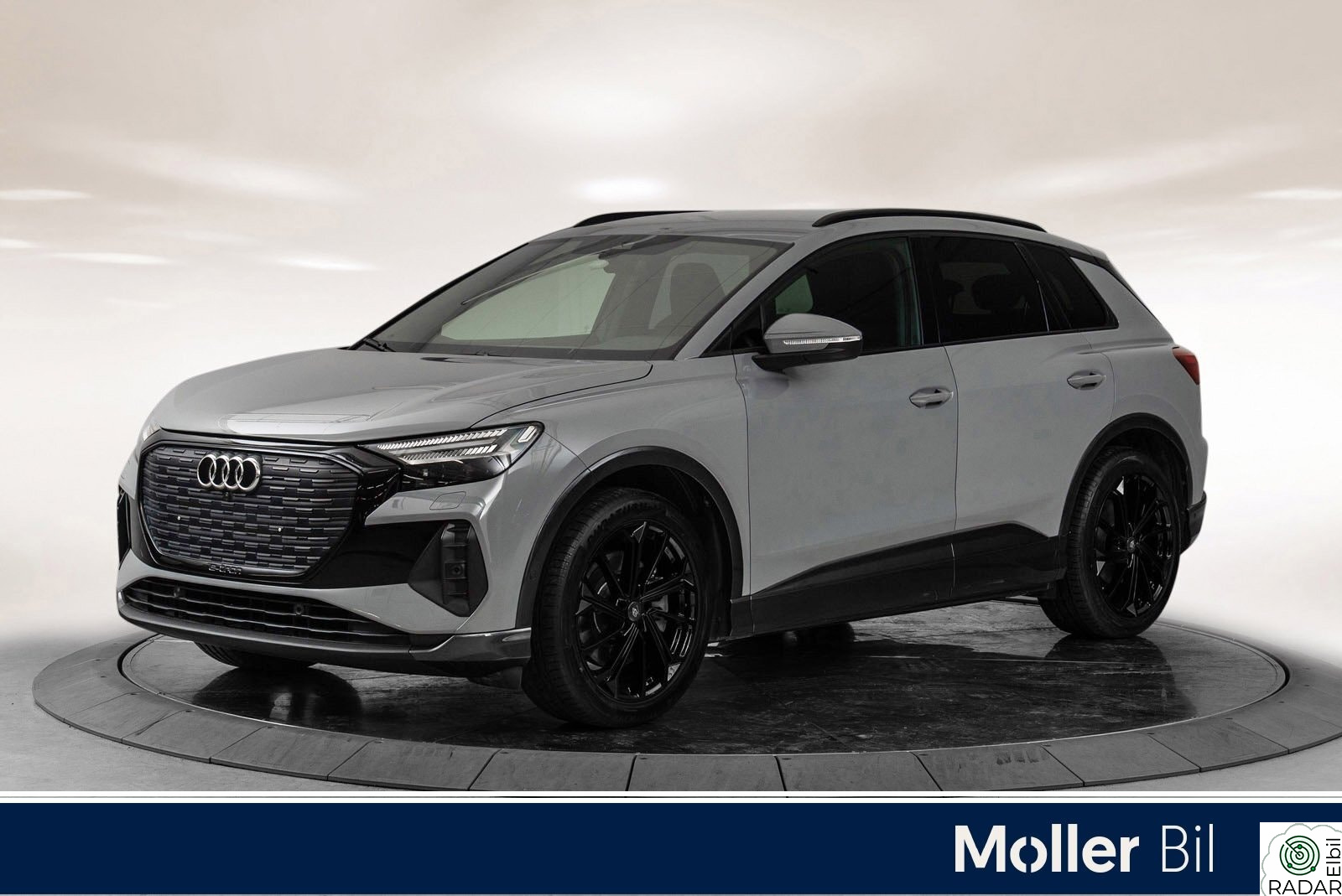 AUDI Q4 45 E TRON 45 quattro, SONOS,Matrix,R.kamera,Hengerfeste,V.pumpe++
