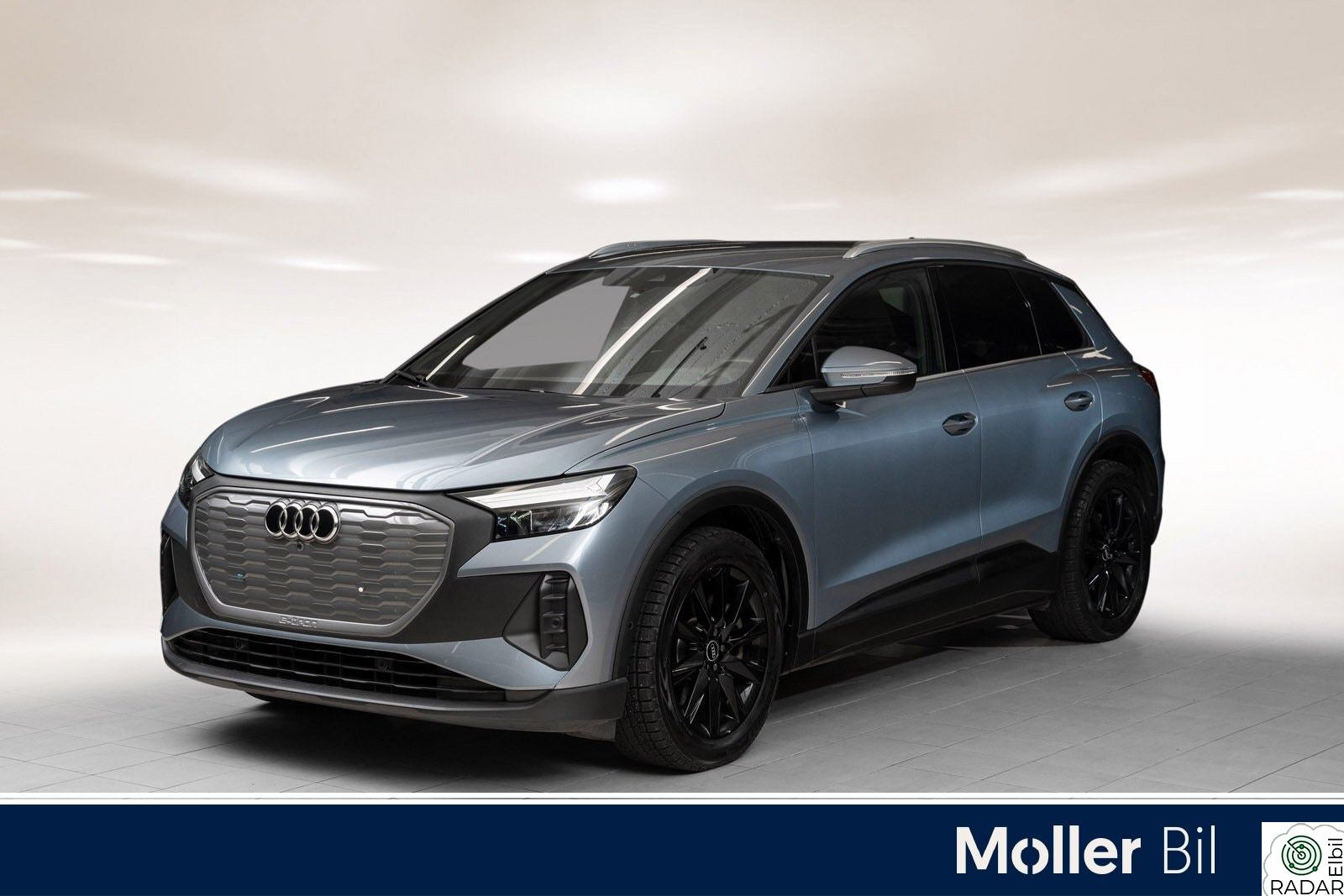 AUDI Q4 45 E TRON 45 quattro, HUD, Sonos, MMI Navi, Hengerfeste, R.Kamera