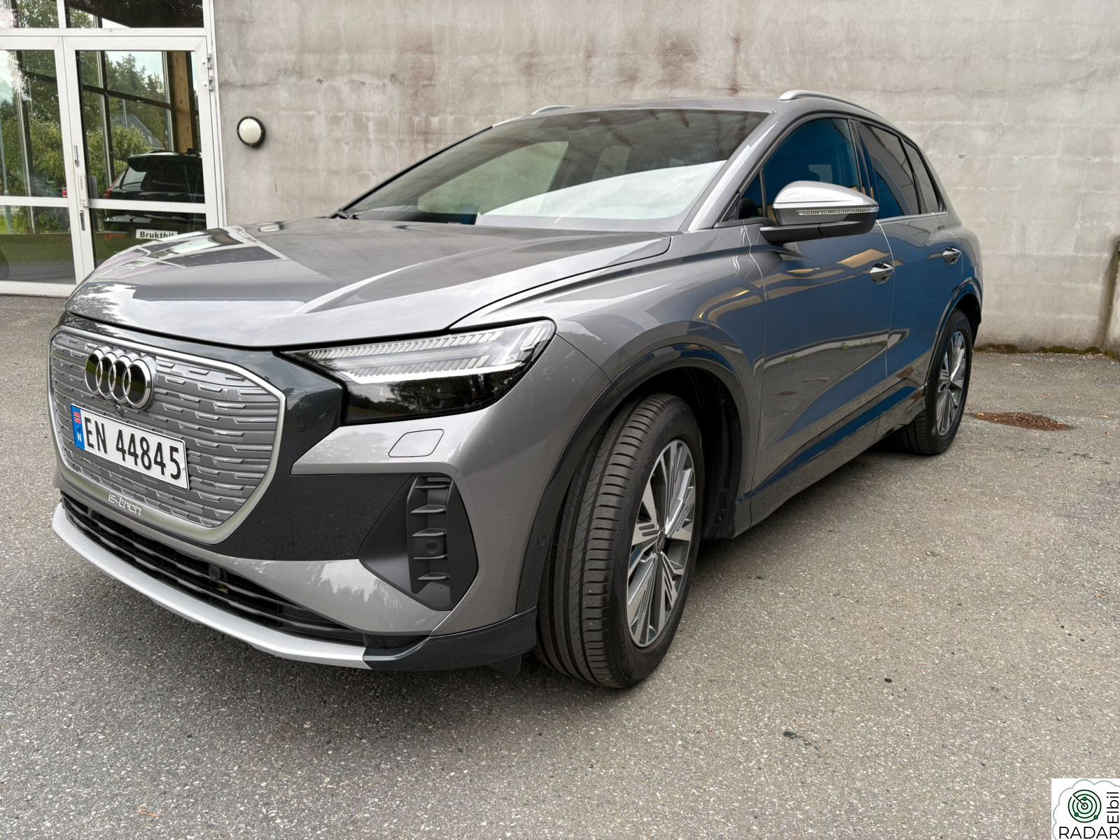 AUDI Q4 55 e-tron 55 quattro Edition Pro