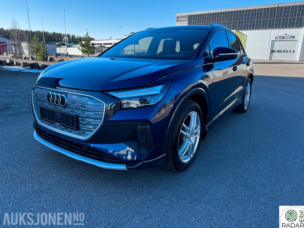 AUDI Q4 50 E TRON 50 quattro Advanced Business