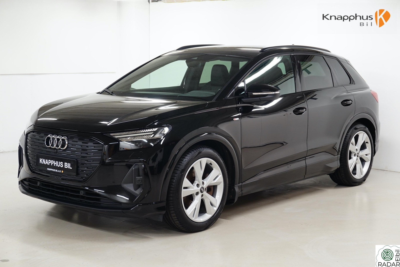 AUDI Q4 50 E TRON 313 hk  / S-Line / Kamra /  H -Feste /Naigasjon  ++