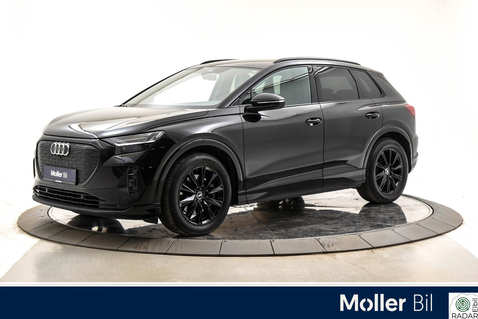 AUDI Q4 45 E TRON 45 quattro Business Krok/Kamera/Matrix/ACC