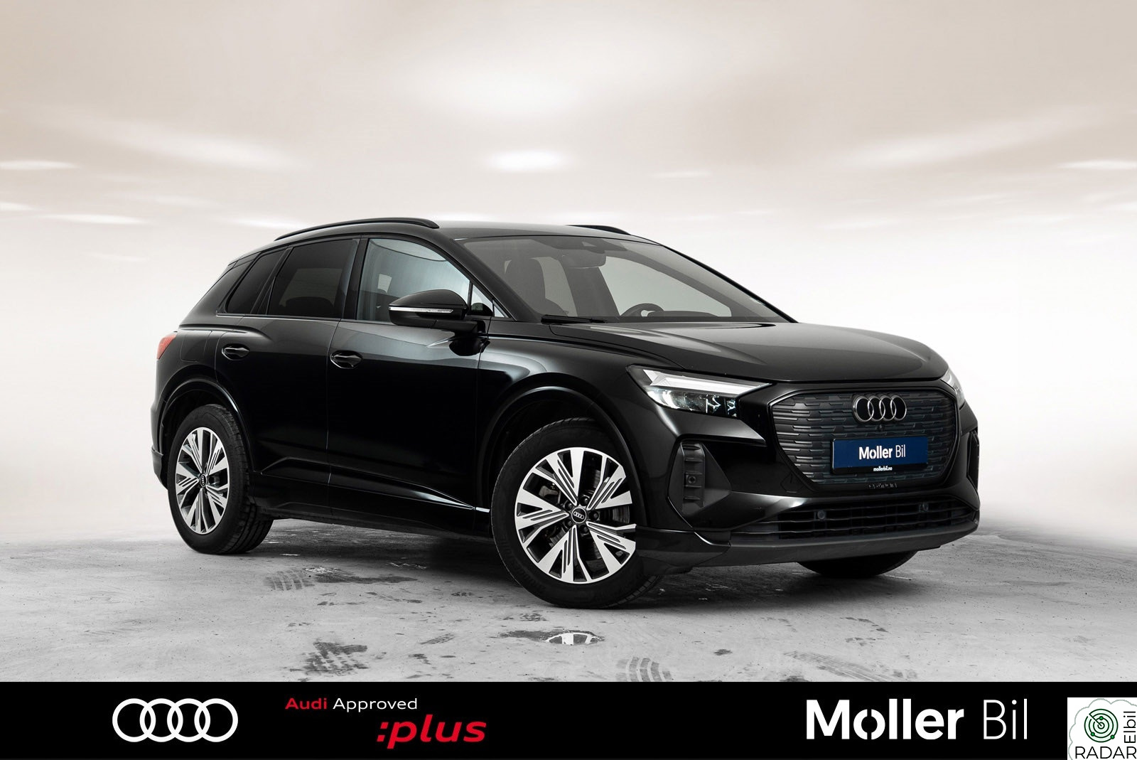 AUDI Q4 45 E TRON 45 quattro Ryggekamera-Hengerfeste-Utvidet Sort optikk