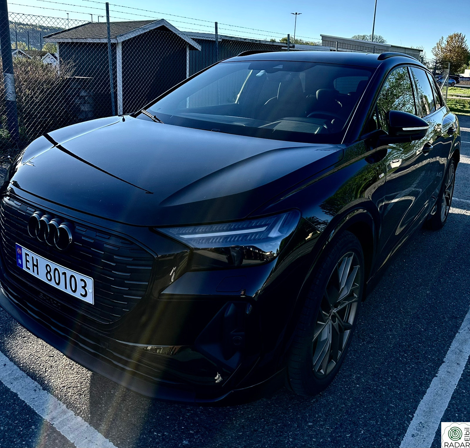 AUDI Q4 45 e-tron 45 quattro Edition S line, H-feste, Sonos, mm