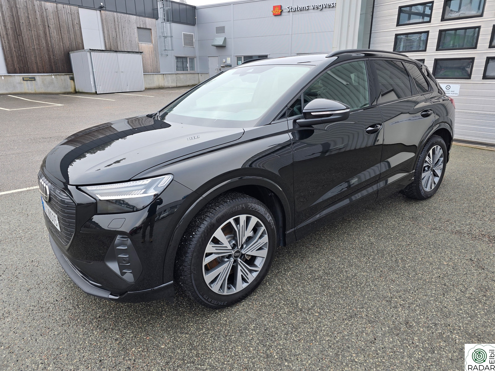 AUDI Q4 55 e-tron 55 quattro Edition S line(K)