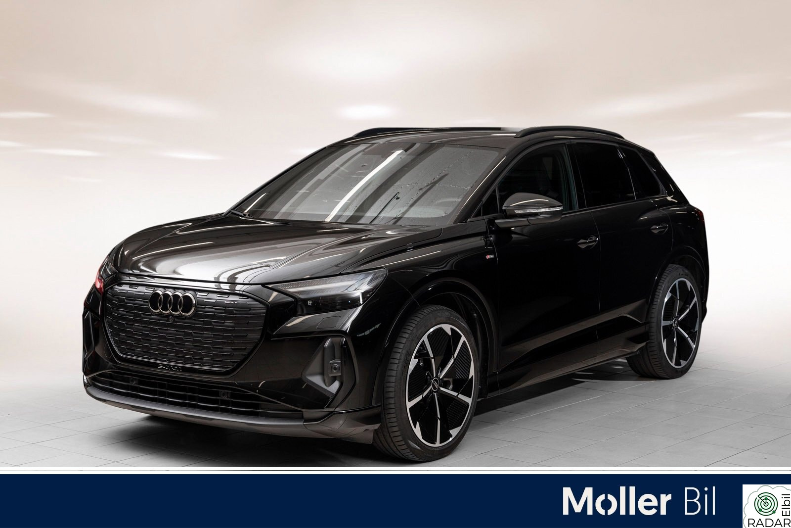 AUDI Q4 45 e-tron 45 quattro, Matrix, R.kamera, S-line, 21'', Krok, ACC++