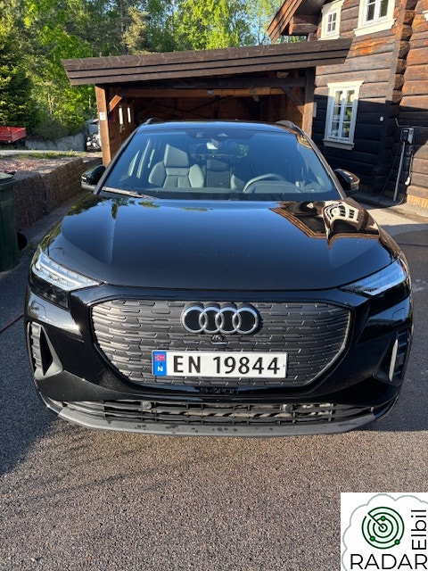 AUDI Q4 55 e-tron 55 quattro Edition Pro(K)