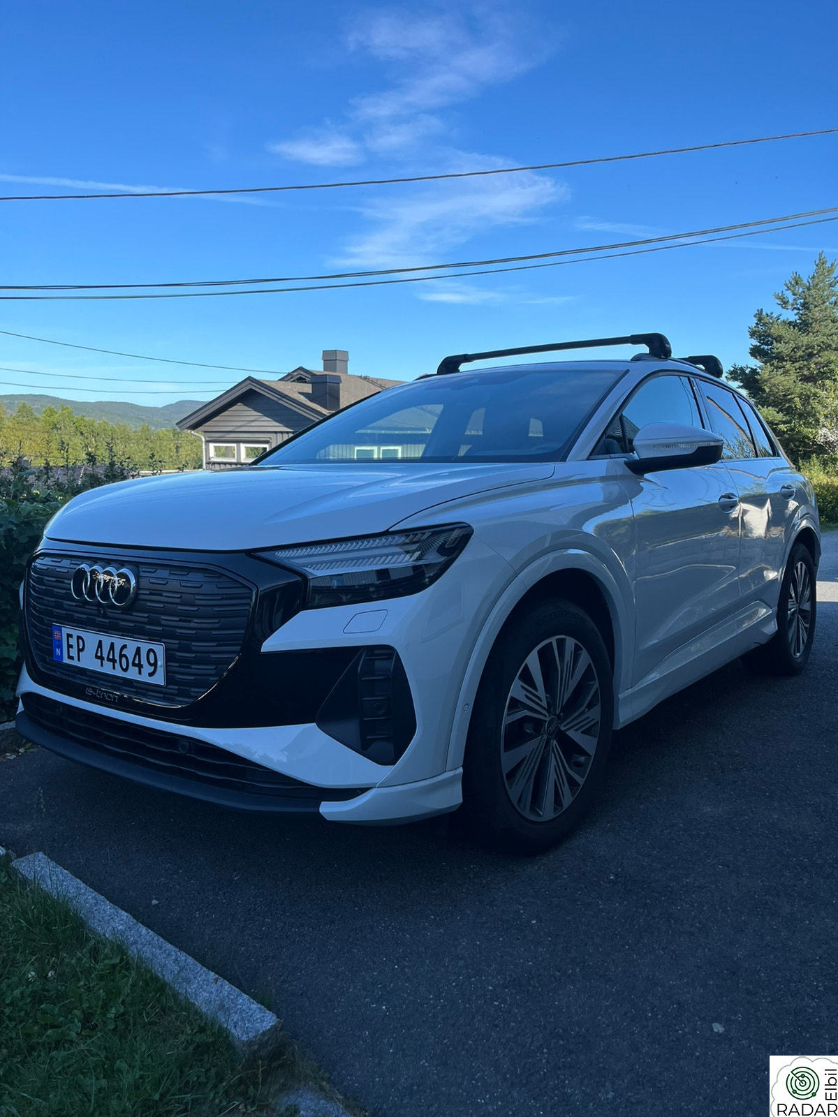 AUDI Q4 55 e-tron 55 quattro S line Pro (K)
