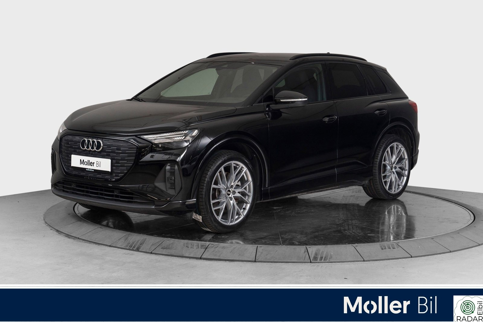 AUDI Q4 50 E TRON 50 Business Quattro -21", R.Kam, Krok, Matrix, Sp.Seter