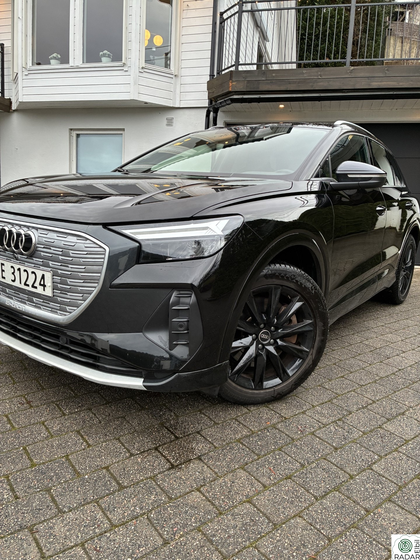 AUDI Q4 50 E TRON 50 quattro Adv. Business plus