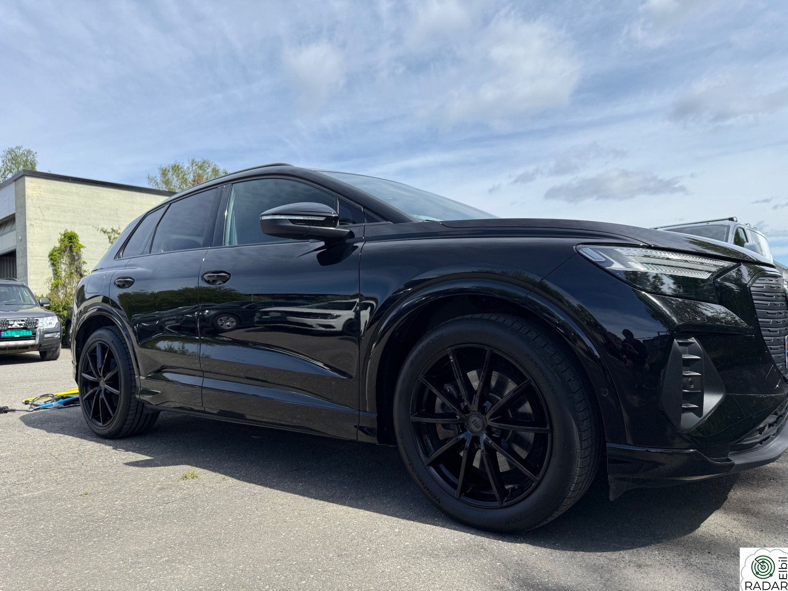 AUDI Q4 50 E TRON 50 Quattro/Skinn/Led-Matrix/Ryggek/Navi/Glanspk-sort+++