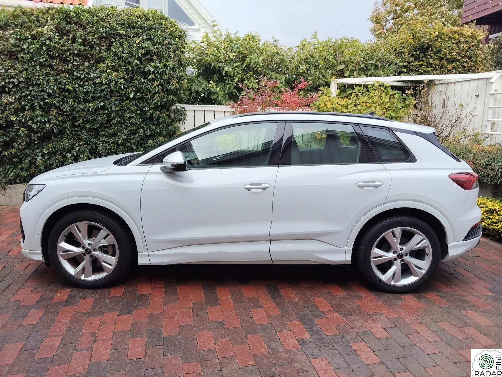 AUDI Q4 50 E TRON 50 quattro Advanced med mye ekstrautstyr