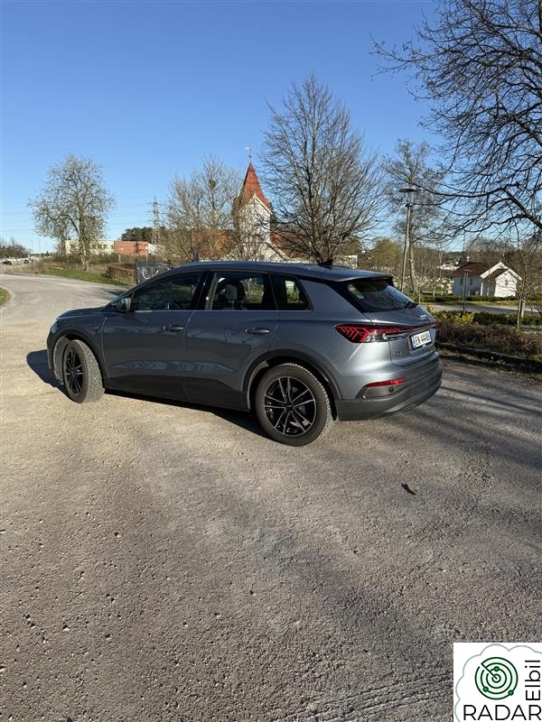 AUDI Q4 45 e-tron MYE KM, Pris kr 8900.- 45 quattro Edition Plus (K)