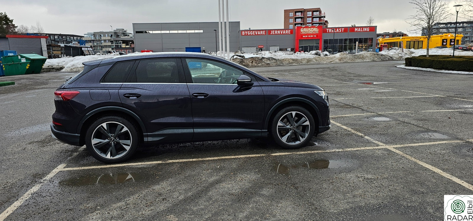 AUDI Q4 40 E TRON 40 Business plus