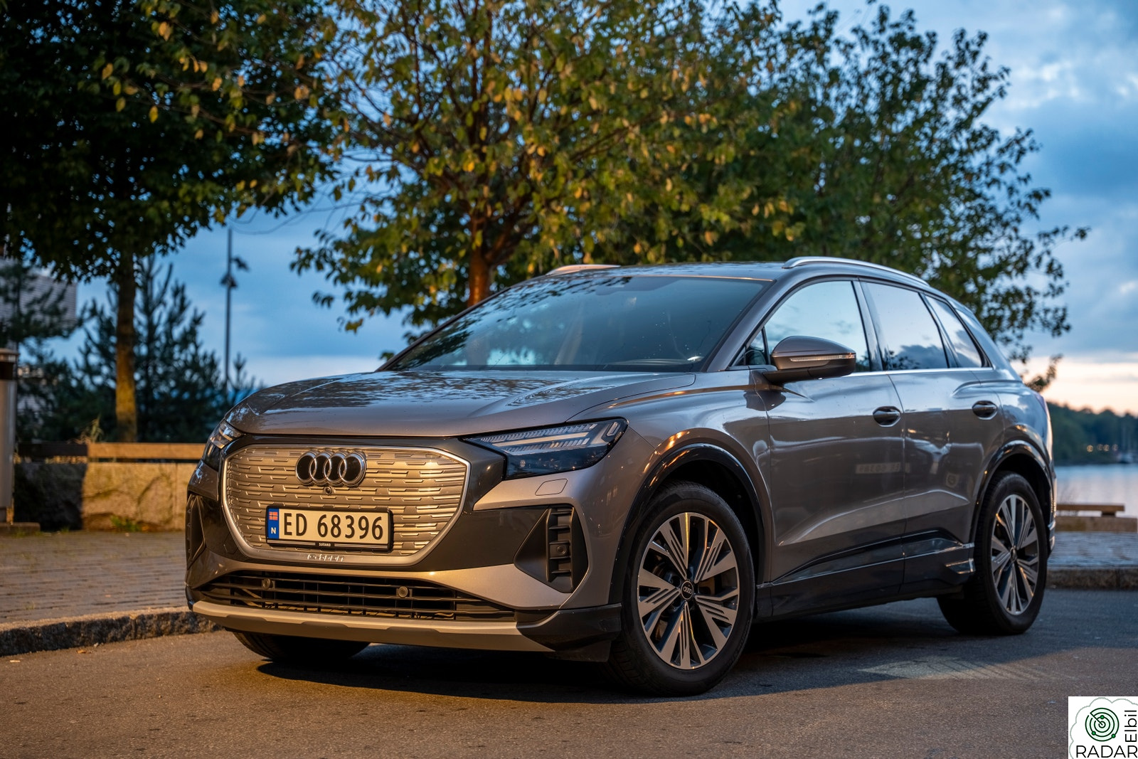 AUDI Q4 50 E TRON Se utstyr! 50 quattro Adv. Business edition