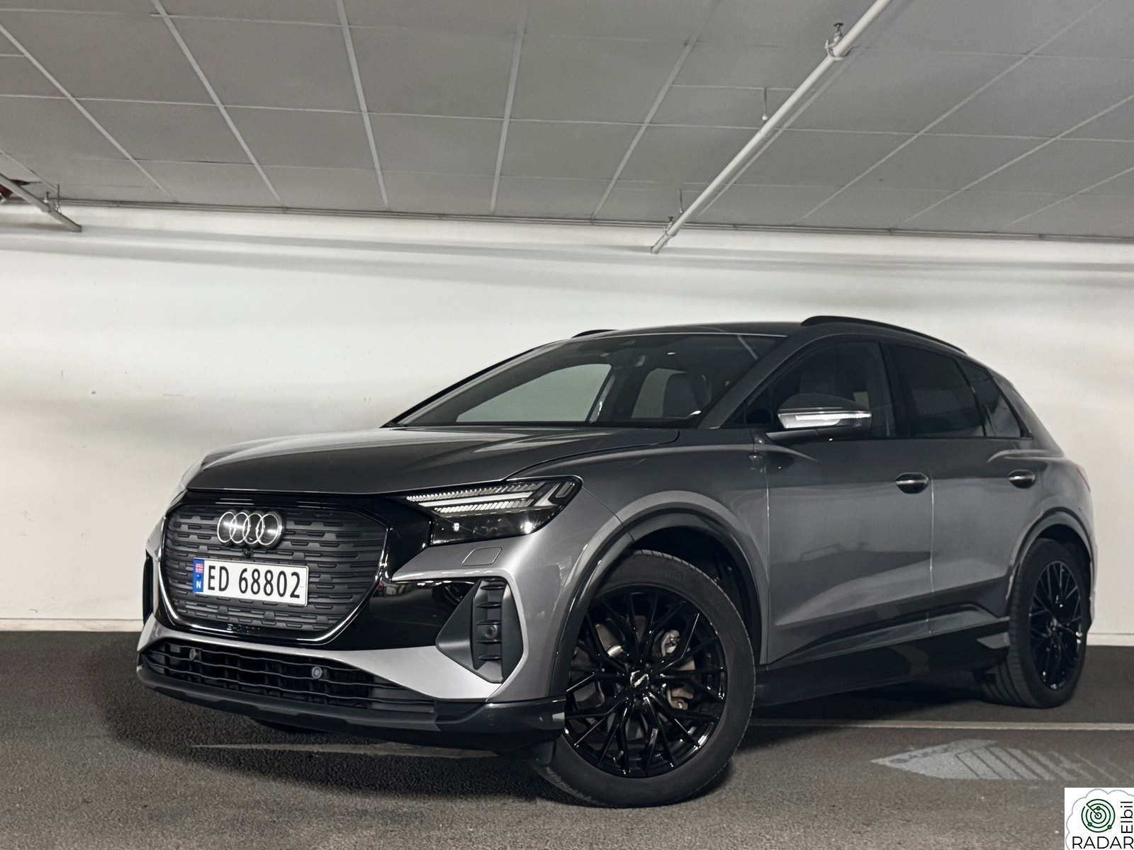 AUDI Q4 45 E TRON QUATTRO S-LINE+BLACK EDITION+MATRIX+KROK+NAVI+20"S&V