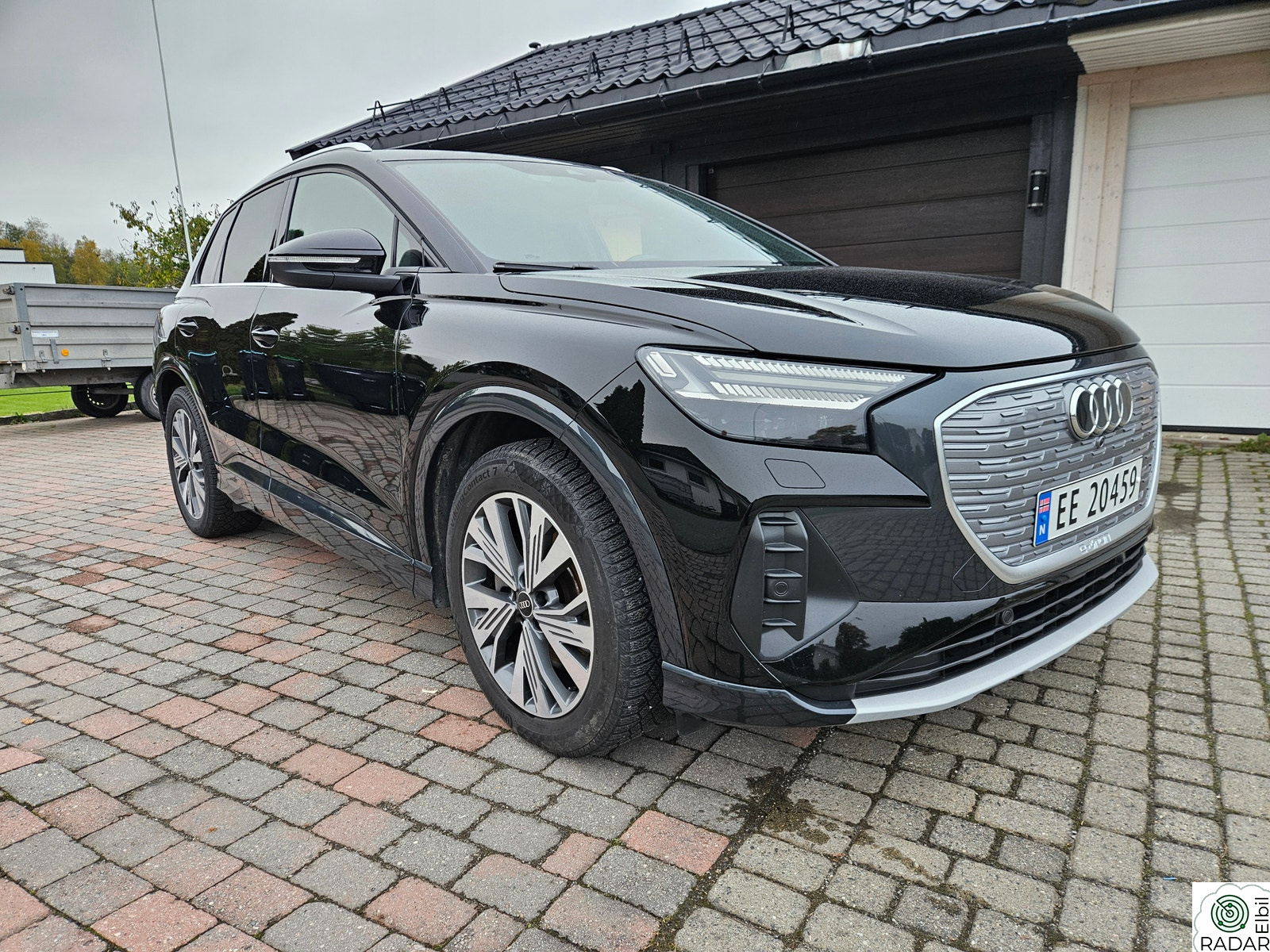 AUDI Q4 50 E TRON 50 quattro Adv. Business plus