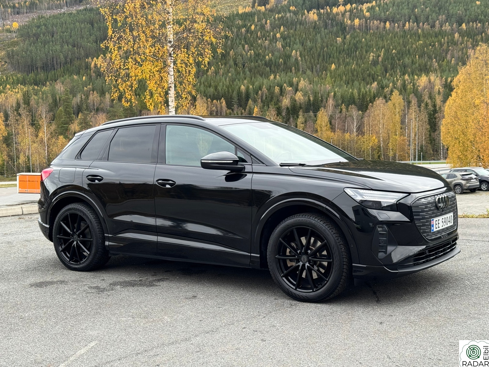 AUDI Q4 50 E TRON 50 quattro/Black Edition/Sport/S-Line/HUD/Skinn/Sonos/