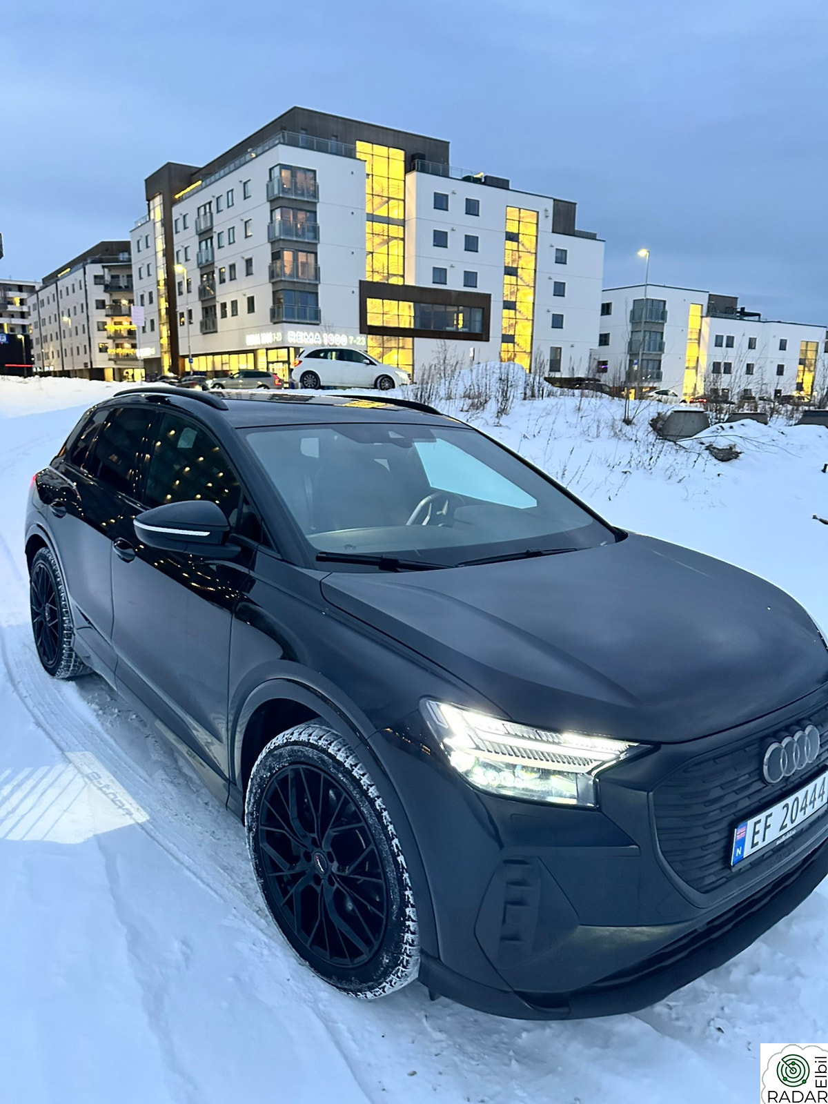 AUDI Q4 50 E TRON 50 Quattro / LED-Matrix / Sonos / S-Line Interiør m.m.