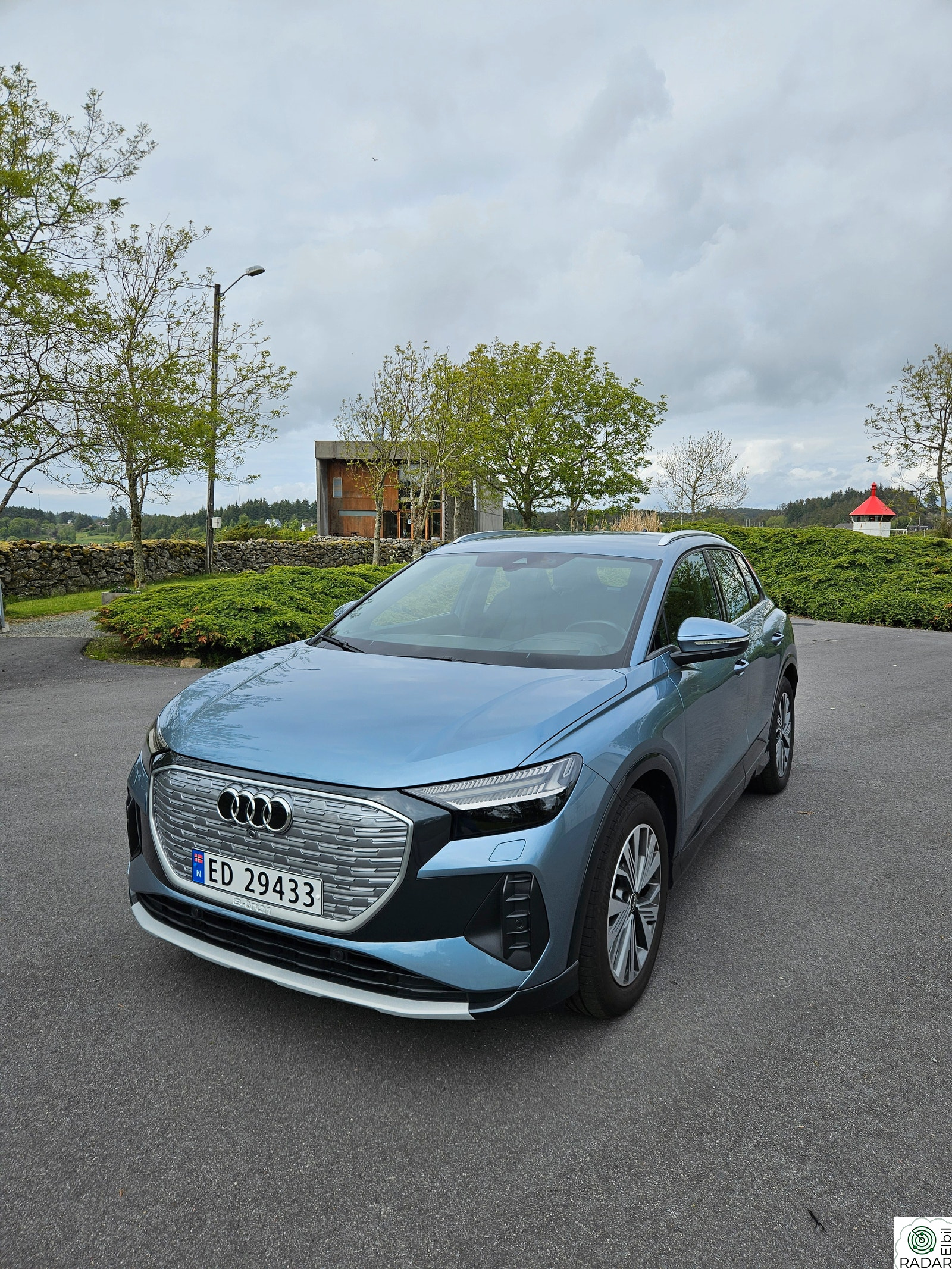 AUDI Q4 50 E TRON 50 quattro Adv. Business plus