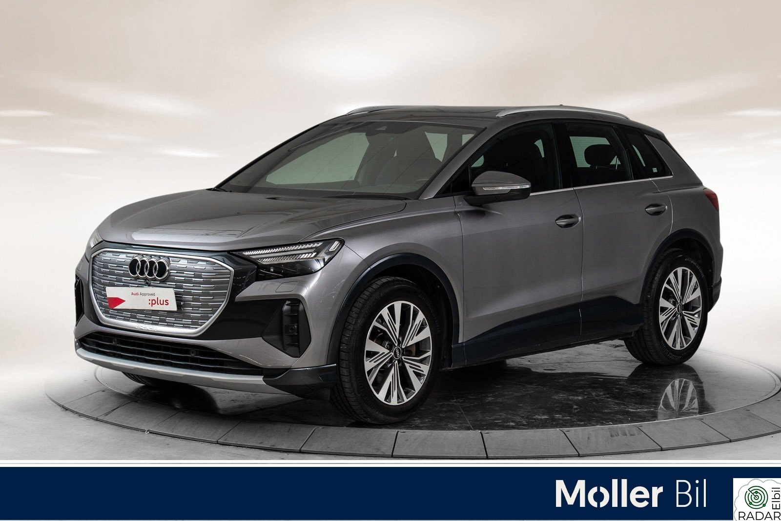 AUDI Q4 50 E TRON 50 quattro, SONOS, Matrix, HUD, Pano, Krok, Navi, ACC++