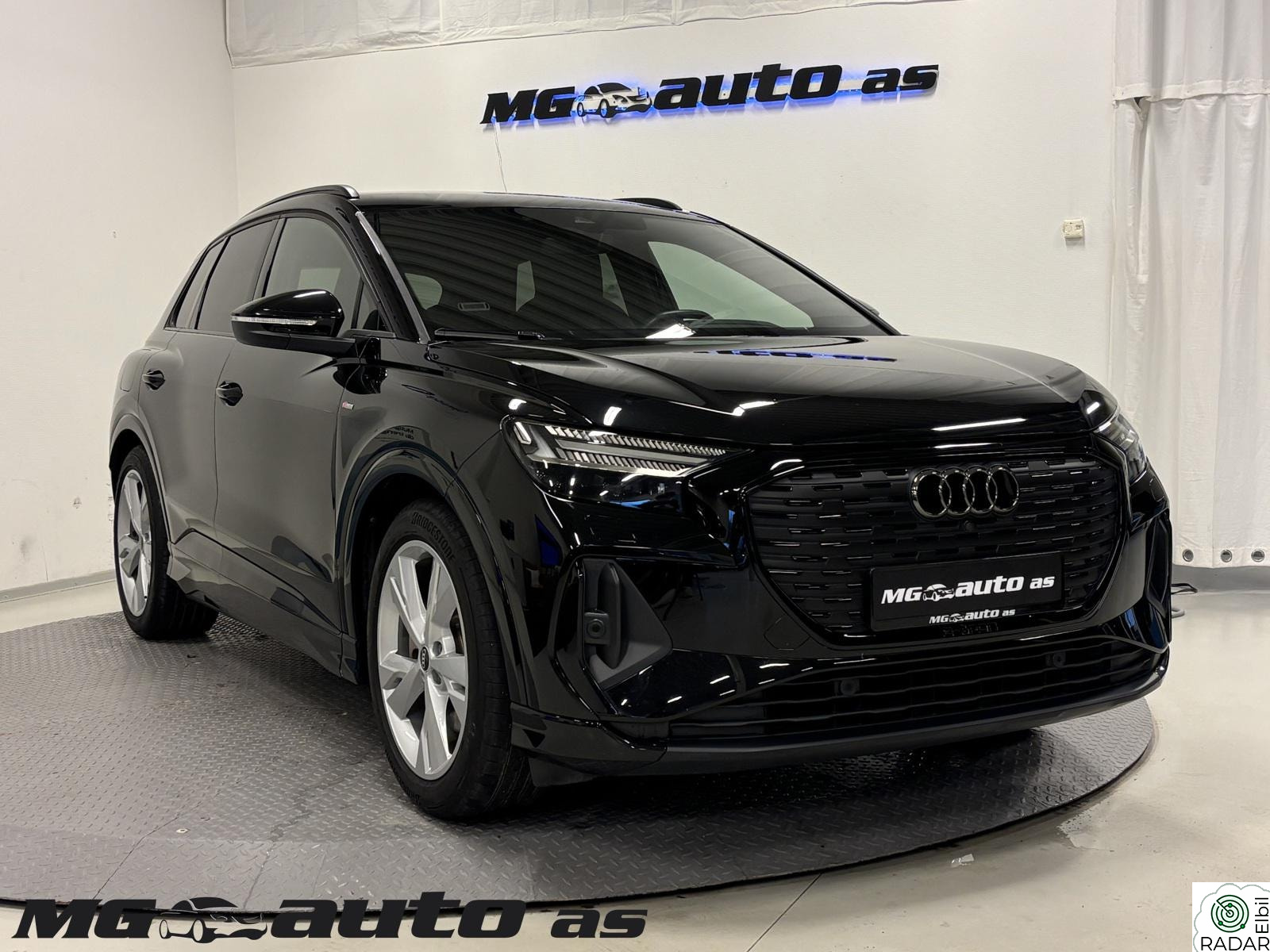 AUDI Q4 50 E TRON 50*S-LINE X 2*BLACK*ADAP CRU*NAVI*KAMERA*SONOS*KROK