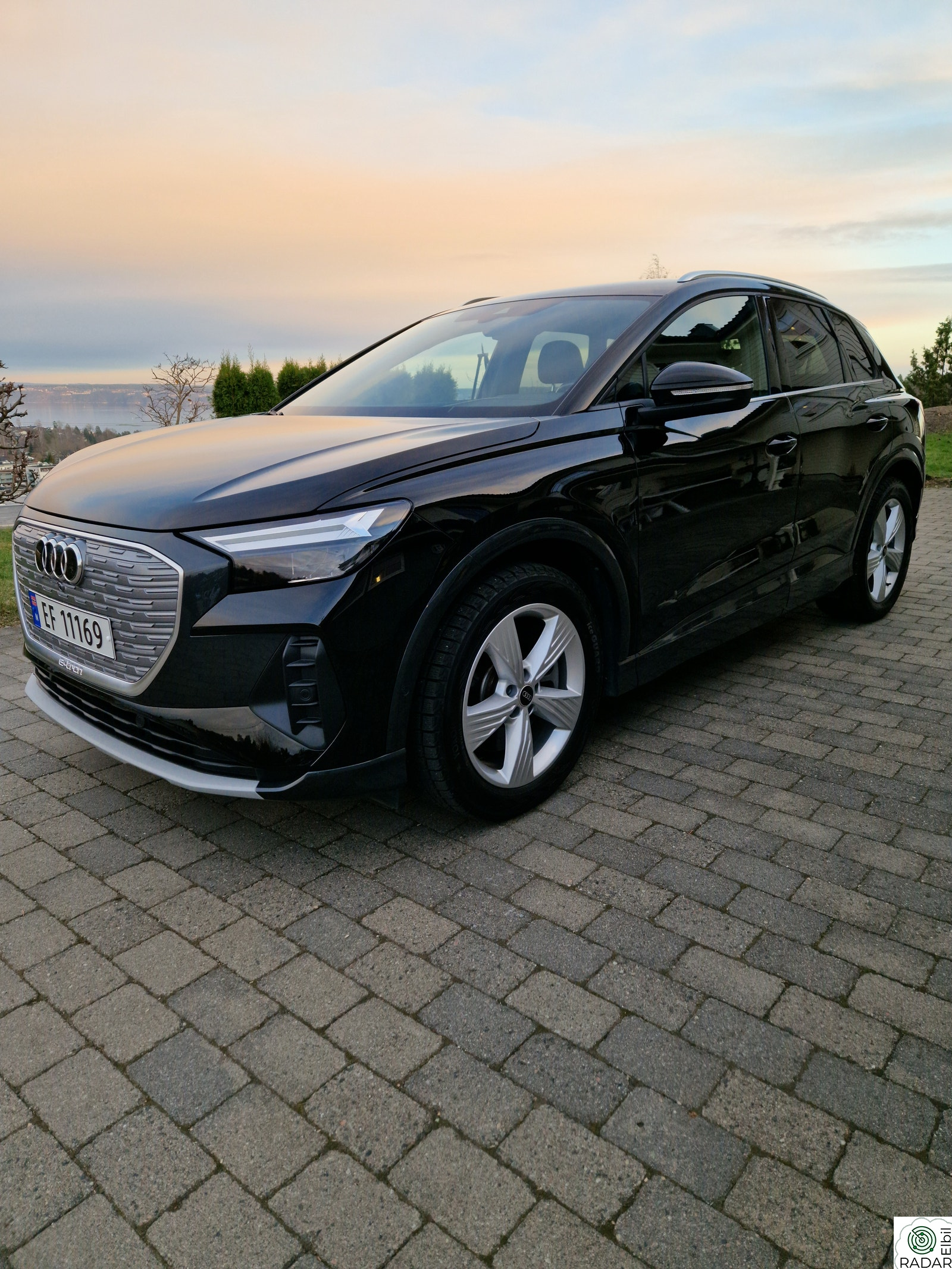 AUDI Q4 45 E TRON 45 quattro Head up/ryggekam/Nye sommerdekk