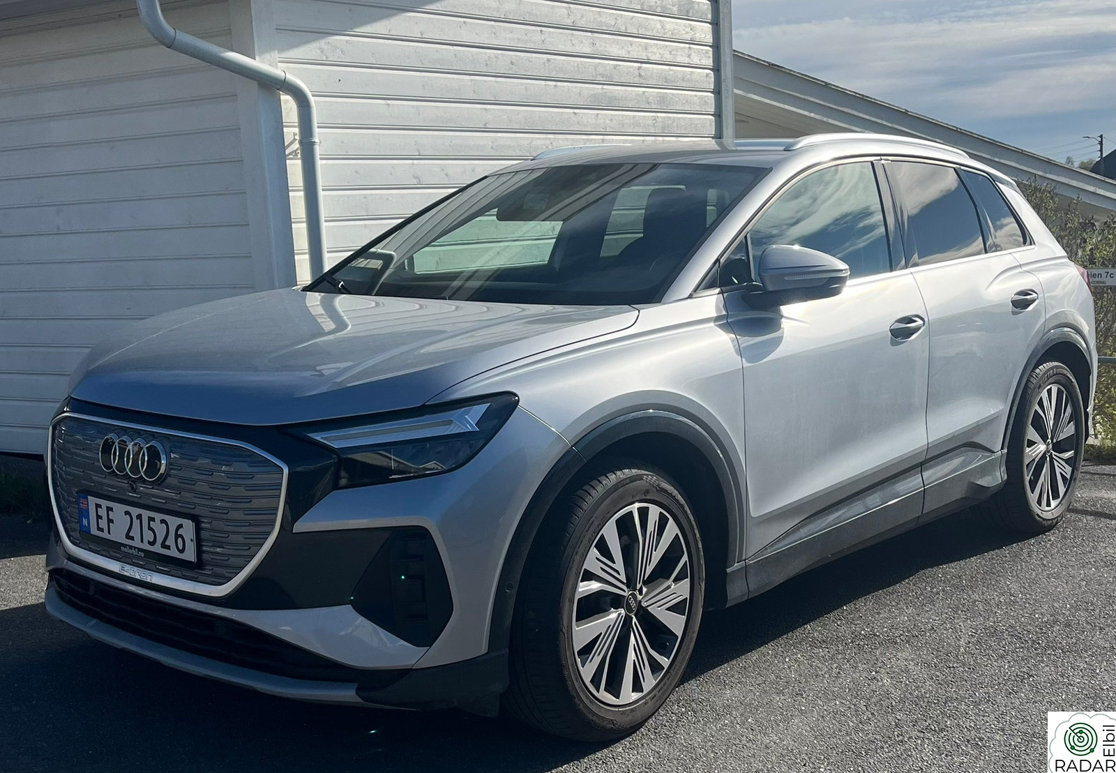 AUDI Q4 50 E TRON 50 quattro Adv. Business plus